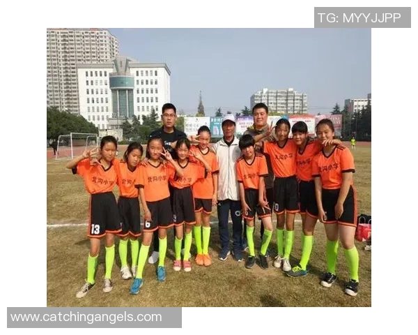 杨静独家分享篮球心得与技巧助你提升球技和战术理解