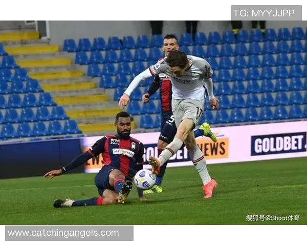 武汉篮球队在杯赛积分榜上以99分稳居第一名展现强劲实力