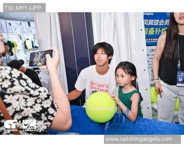 深圳网球队的逆袭之旅:从默默无闻到全国瞩目的网球传奇 深圳网球队的逆袭之旅:从默默无闻到全国瞩目的网球传奇