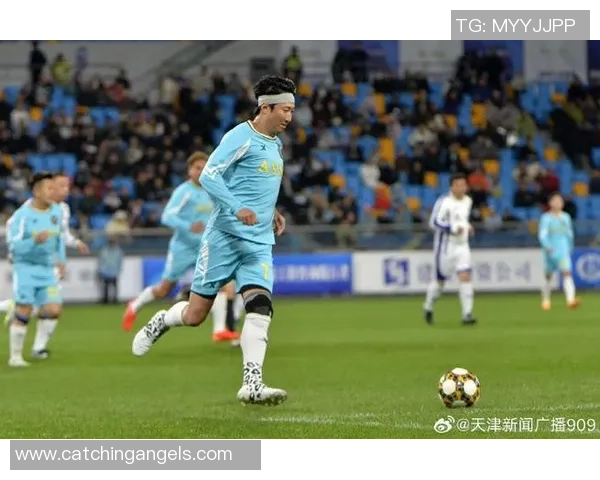 足球巨星插图素材精选展现明星风采与激情瞬间的艺术之旅 足球巨星插图素材精选展现明星风采与激情瞬间的艺术之旅