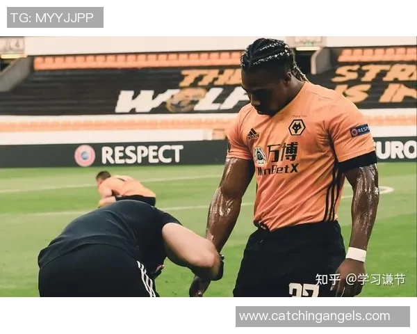 足球明星跪下技巧教学视频分享助你提升球技与场上表现 足球明星跪下技巧教学视频分享助你提升球技与场上表现